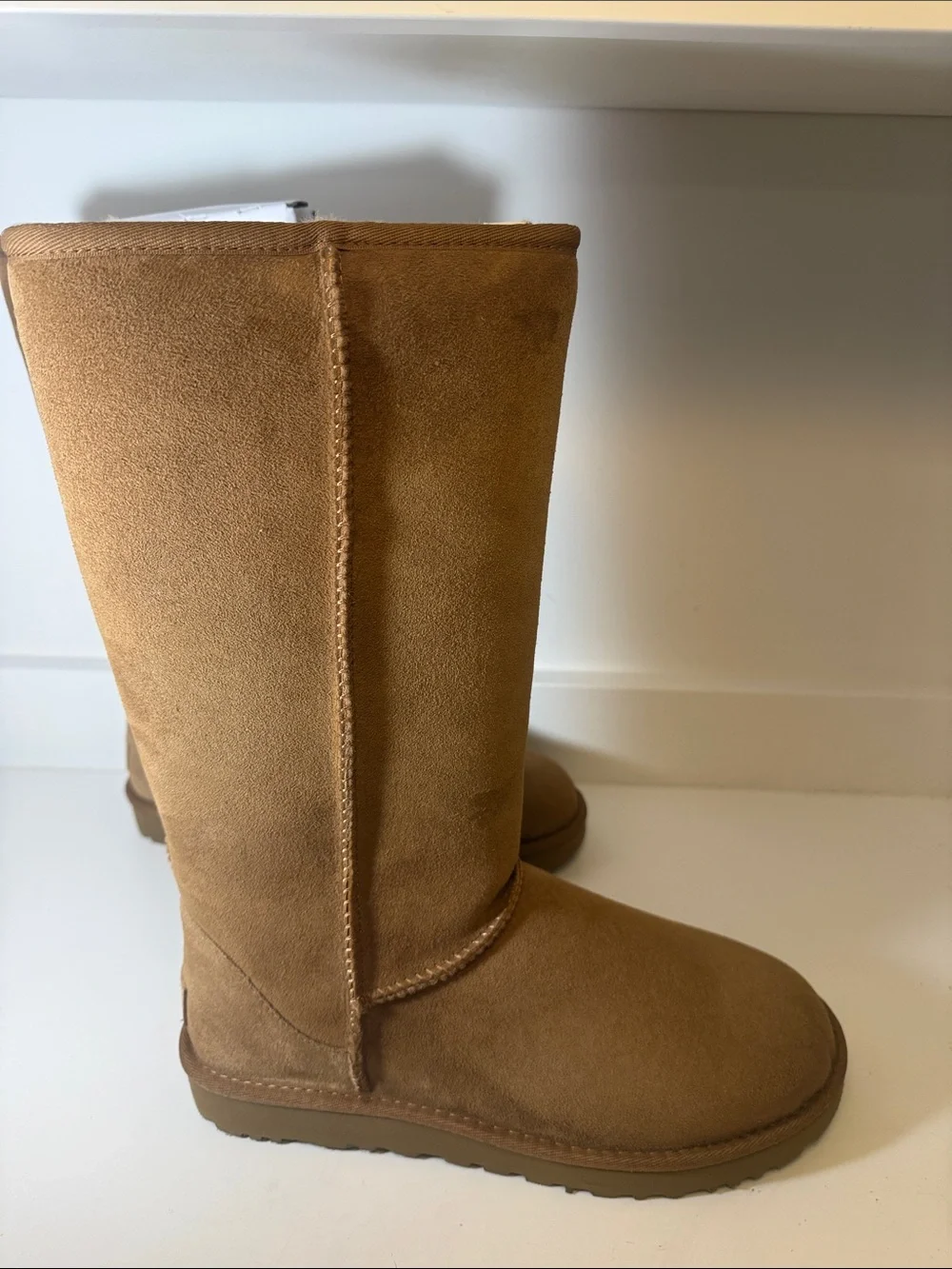 Brand New in Box - UGG Classic Tall II Chestnut Suede Winter Boots - Size 9